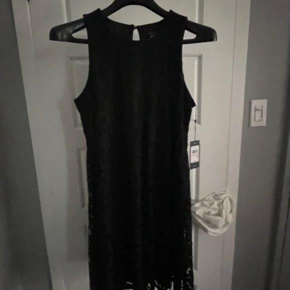 Black Lace Sleeveless A-Line Dress - Picture 3 of 5
